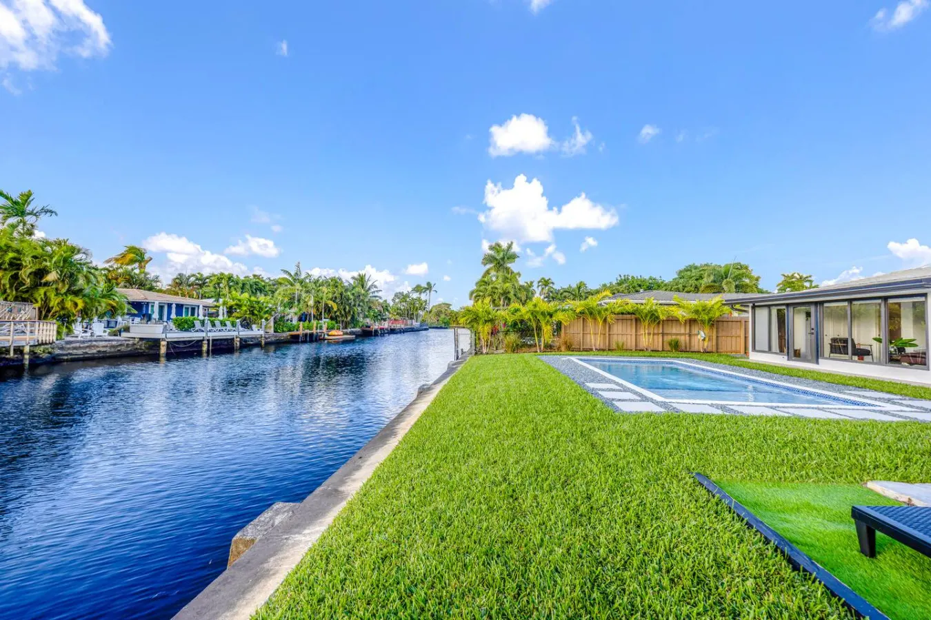 Wilton Manors Waterfront Villa w/ Gorgeous Pool 19