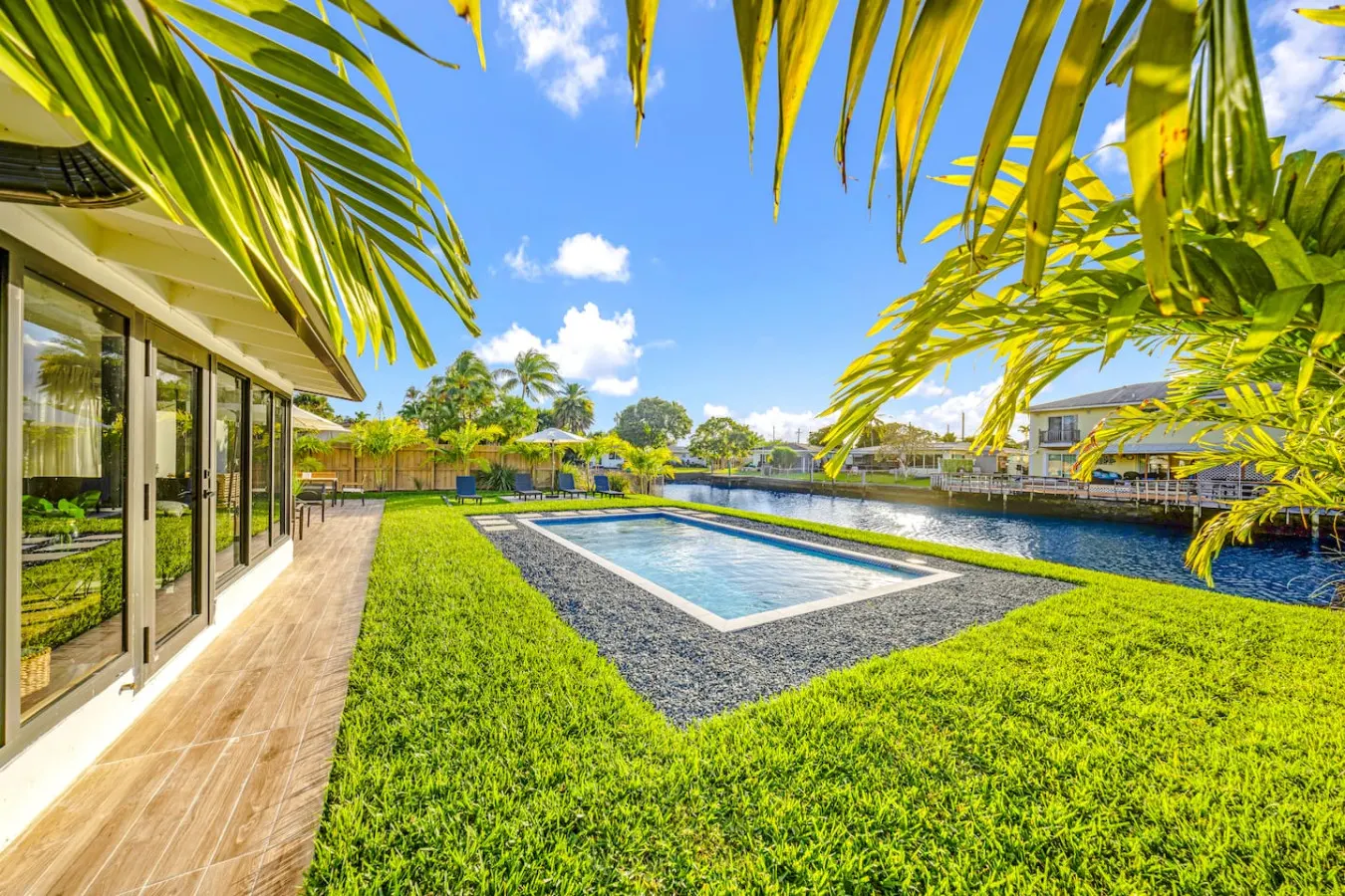 Wilton Manors Waterfront Villa w/ Gorgeous Pool — photo 4