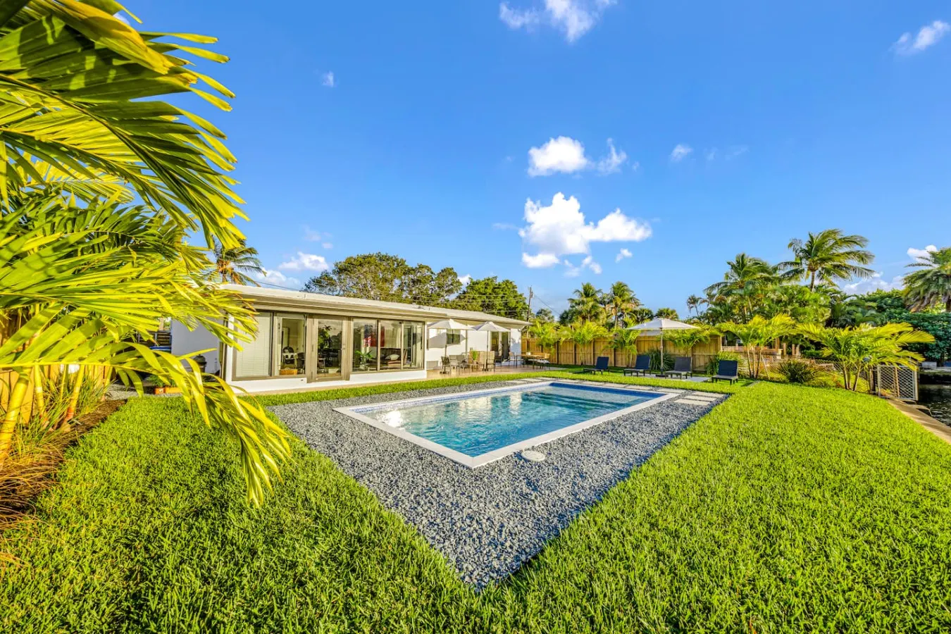 Wilton Manors Waterfront Villa w/ Gorgeous Pool 6