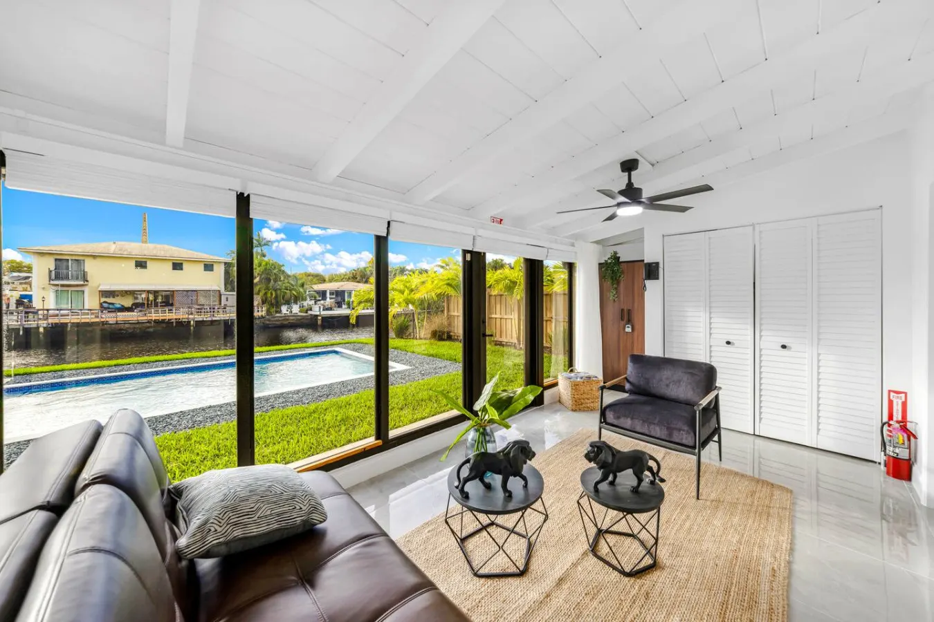 Wilton Manors Waterfront Villa w/ Gorgeous Pool 7