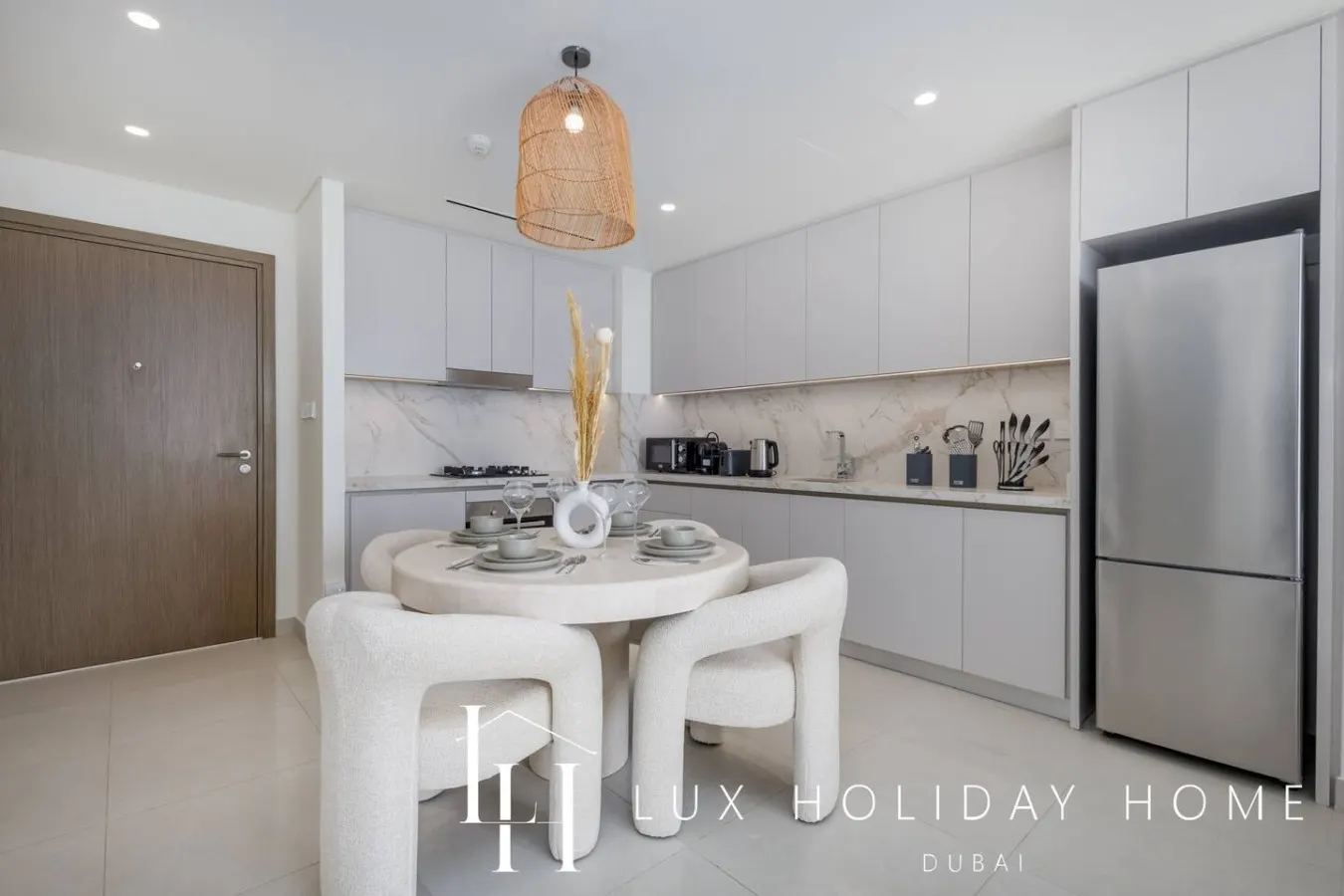 LUX The Beach Mansion Atlantis View Suite 8 17