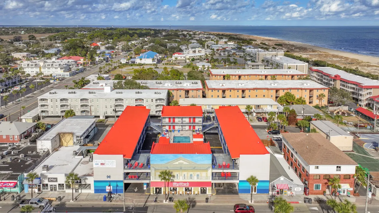 The Sea & Breeze: 1 Bed Condo w/Pool Steps to Beach