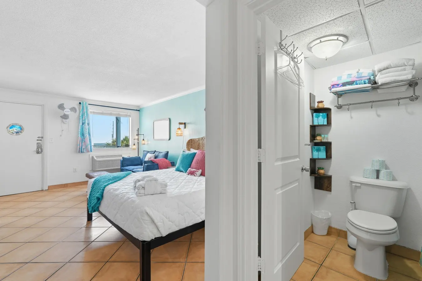 The Sea & Breeze: 1 Bed Condo w/Pool Steps to Beach 15