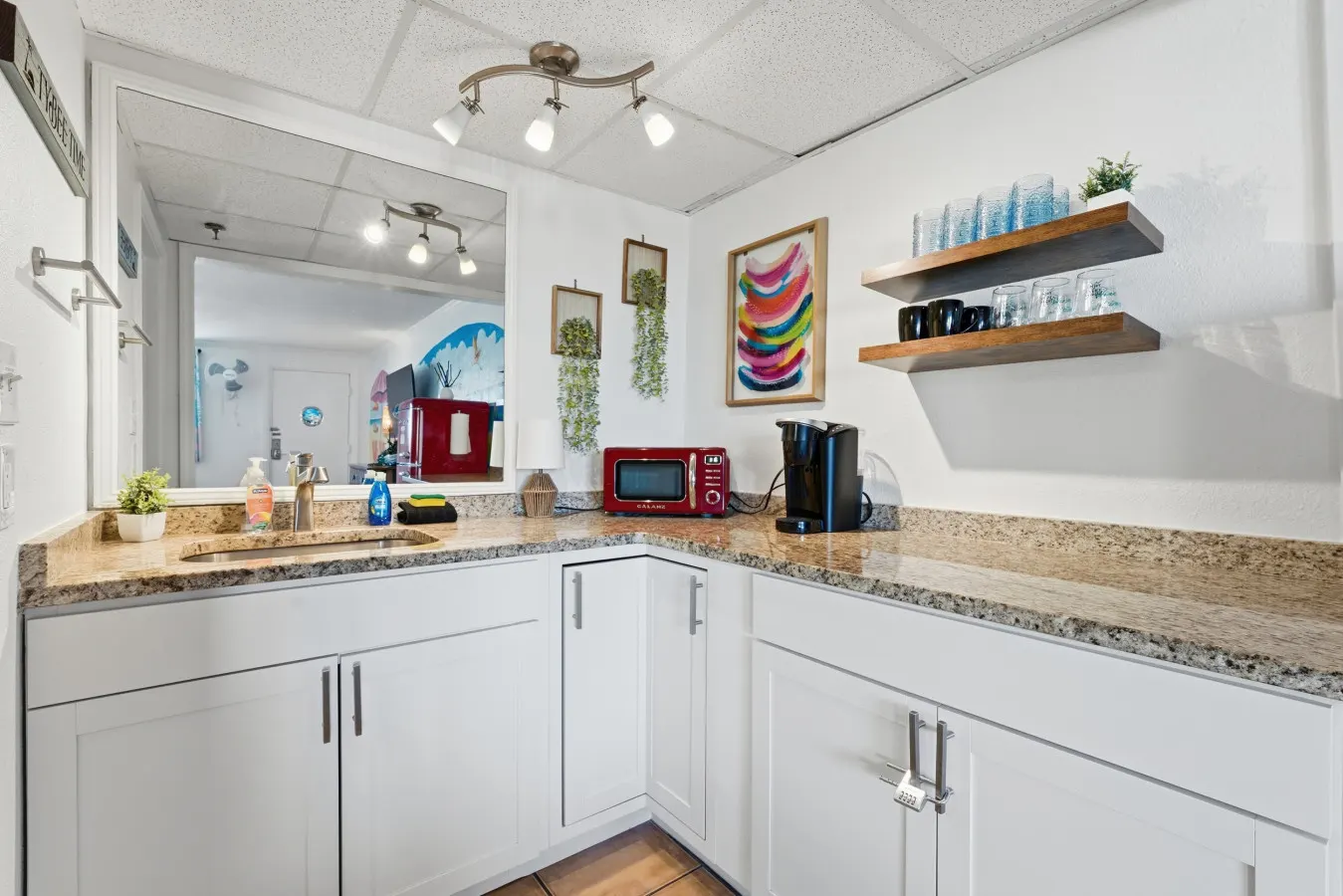 The Sea & Breeze: 1 Bed Condo w/Pool Steps to Beach 18