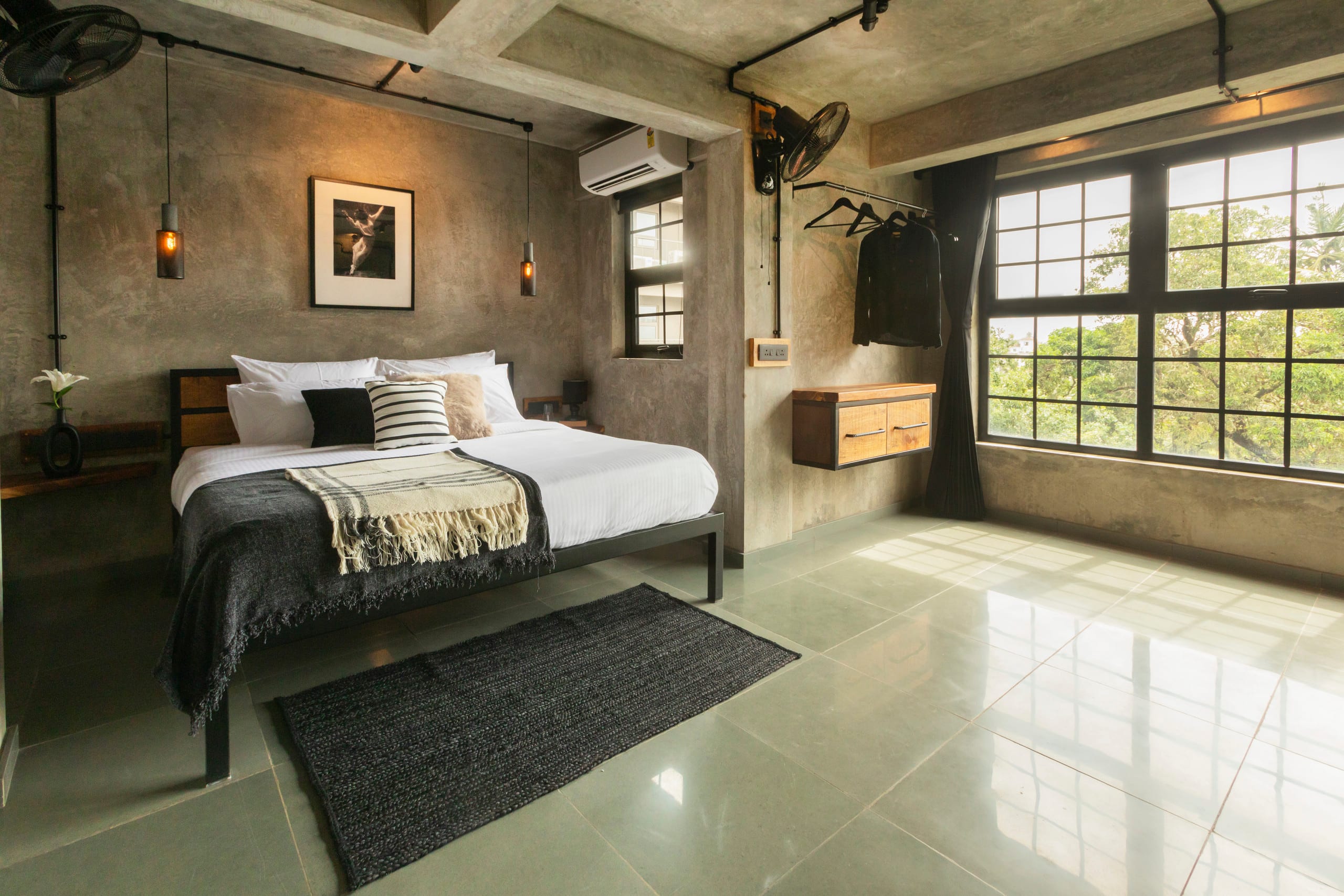 Luxe & Gorgeous 2 Bedroom Apartment 4