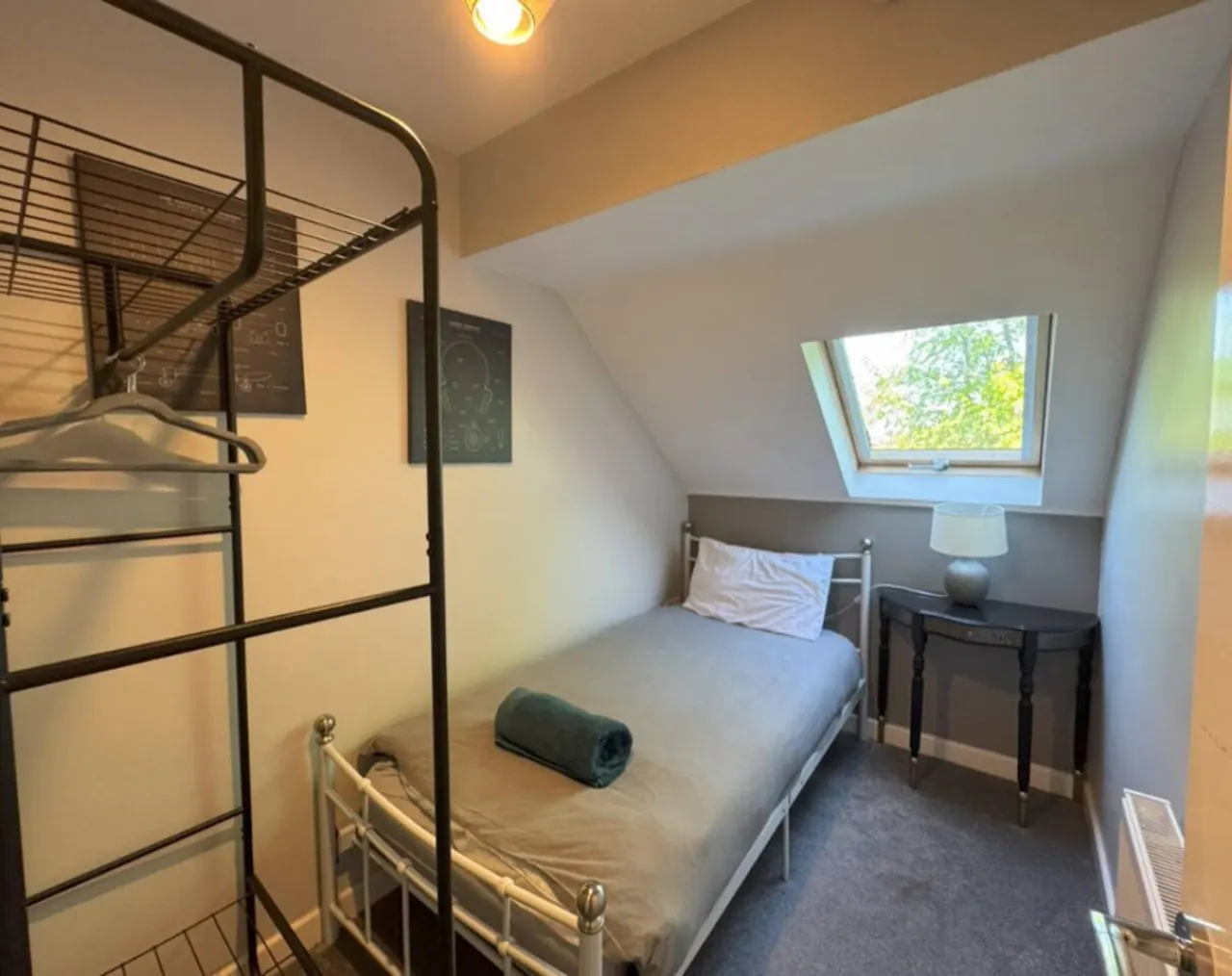 Chic 5BR Townhouse - Fishponds View FREE Parking 9
