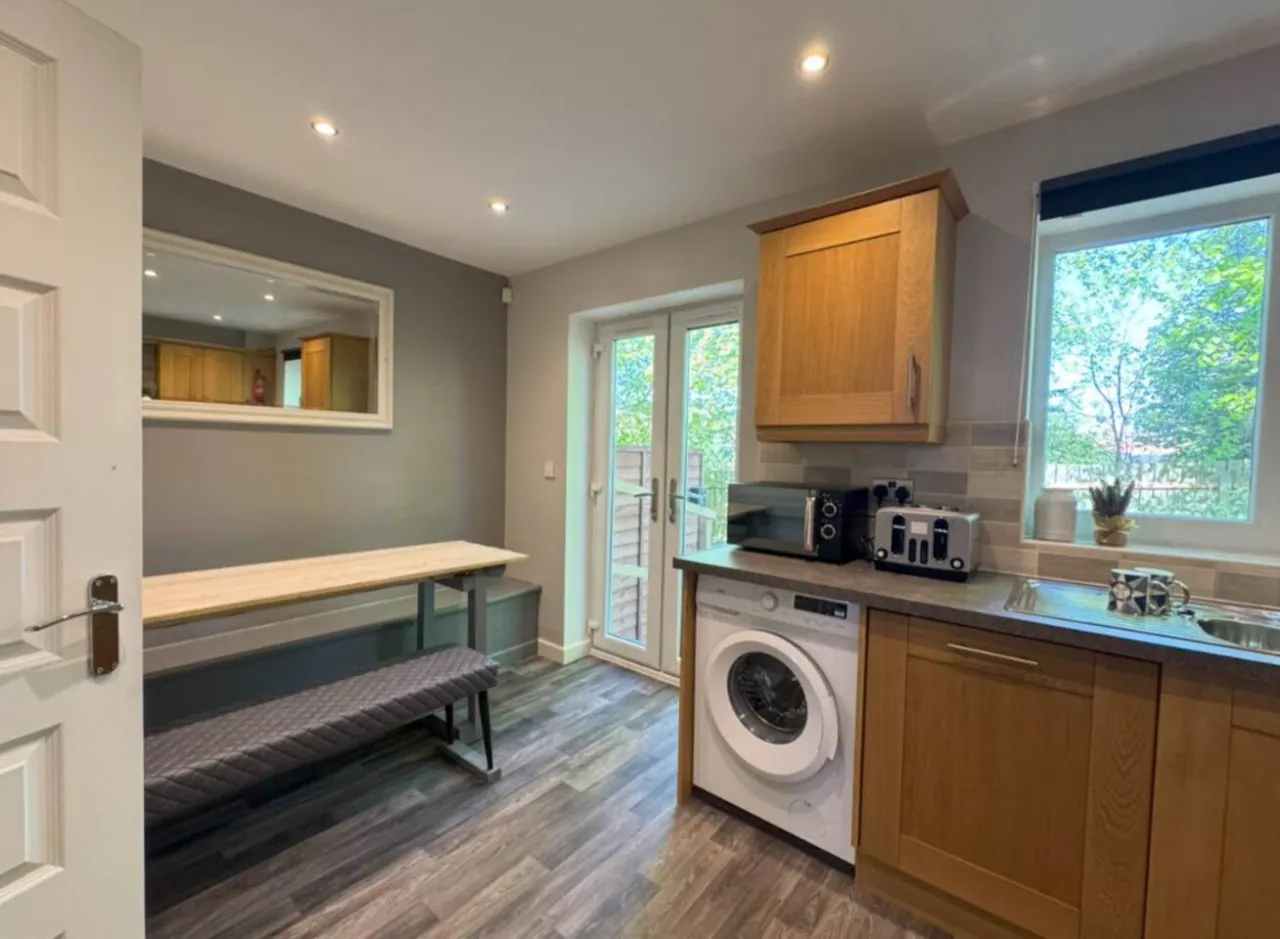 Chic 5BR Townhouse - Fishponds View FREE Parking 10