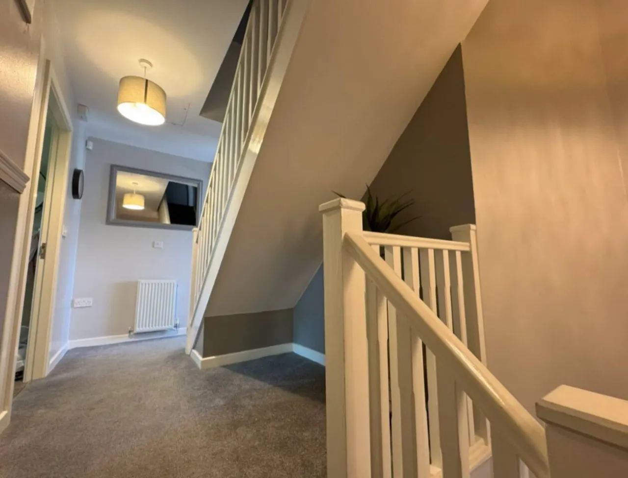 Chic 5BR Townhouse - Fishponds View FREE Parking 13