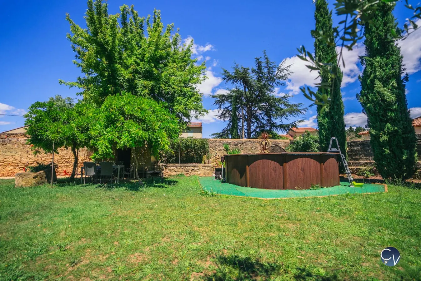 Mas : jardin, piscine, fibre, parking, 5’ centre 18