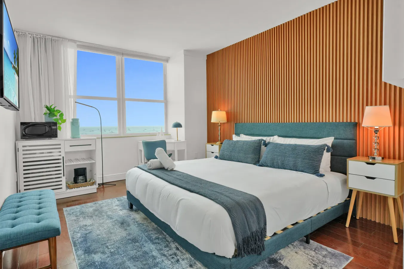 SF Fabulous 2/2 in Heart of Grove 13