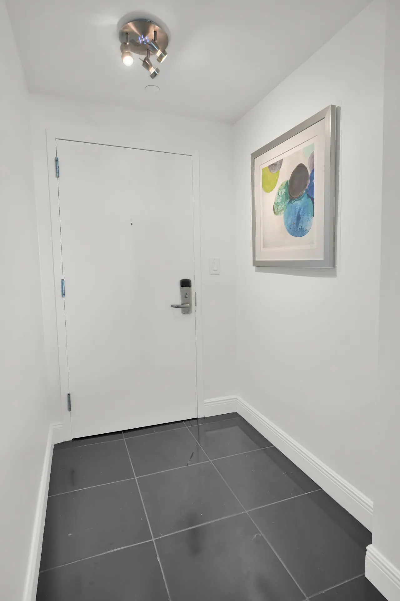 SF Fabulous 2/2 in Heart of Grove 18
