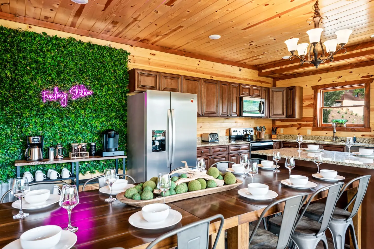 Stellar Cabin for 20: Views, Heated Pool & Theater 11