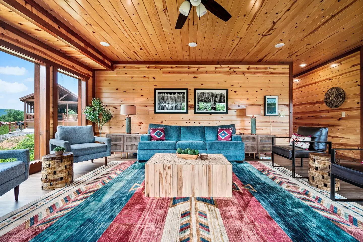 Stellar Cabin for 20: Views, Heated Pool & Theater 17