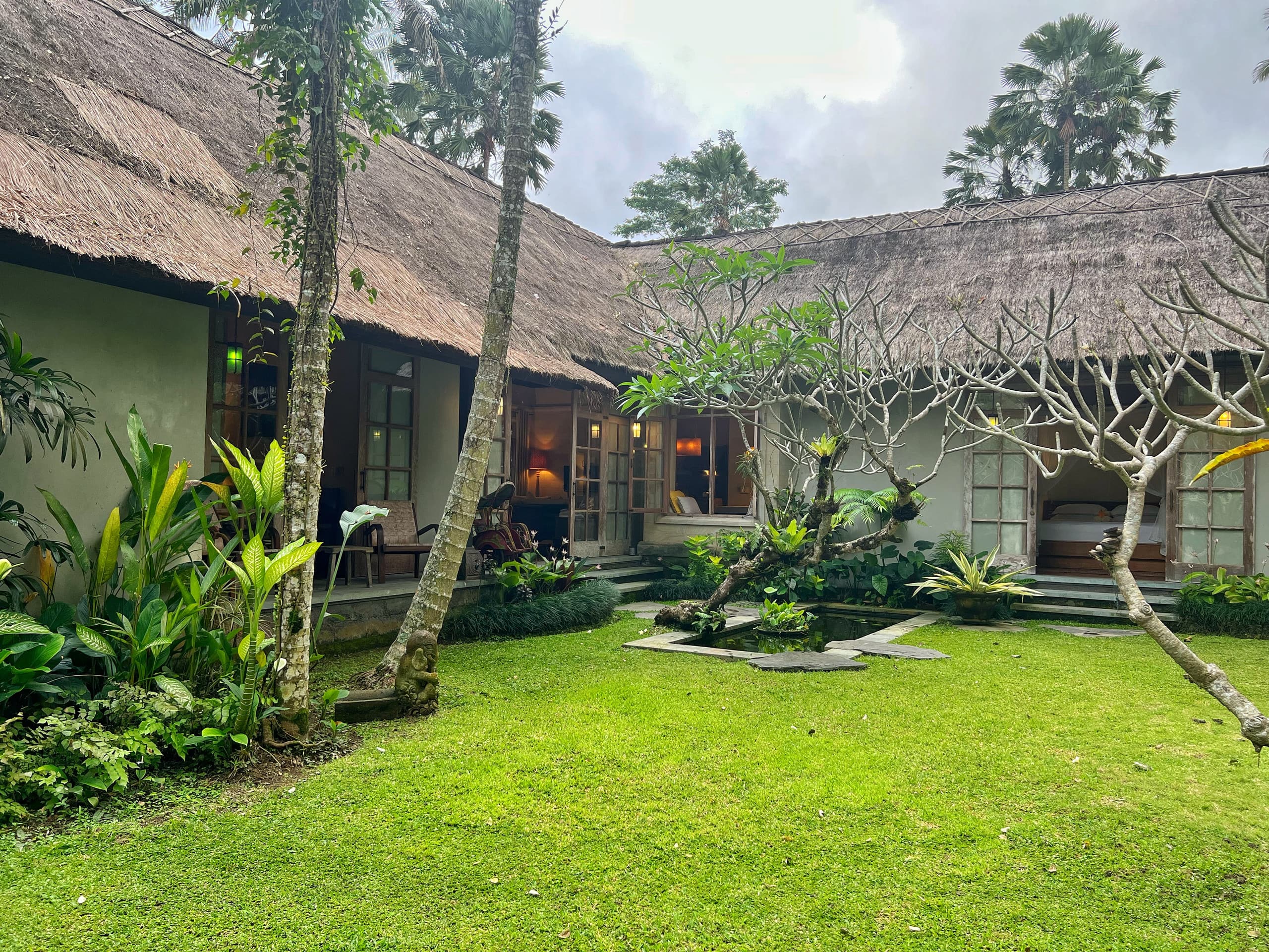Balinese Antiques 2BR Villa 15 Mins to Ubud Centre