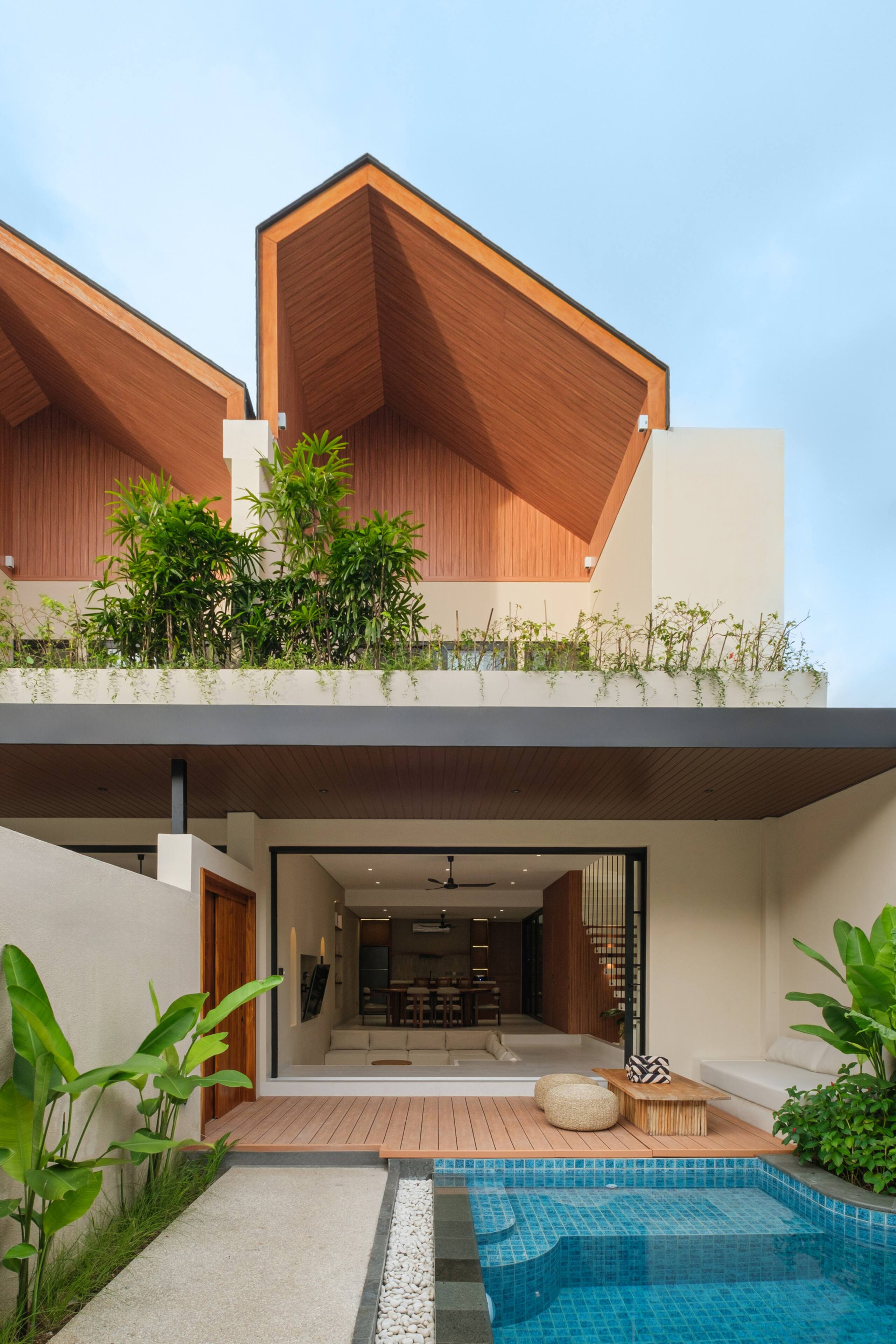 Tropical 3BR Pool Villa w/ Lush Garden, Canggu — photo 5