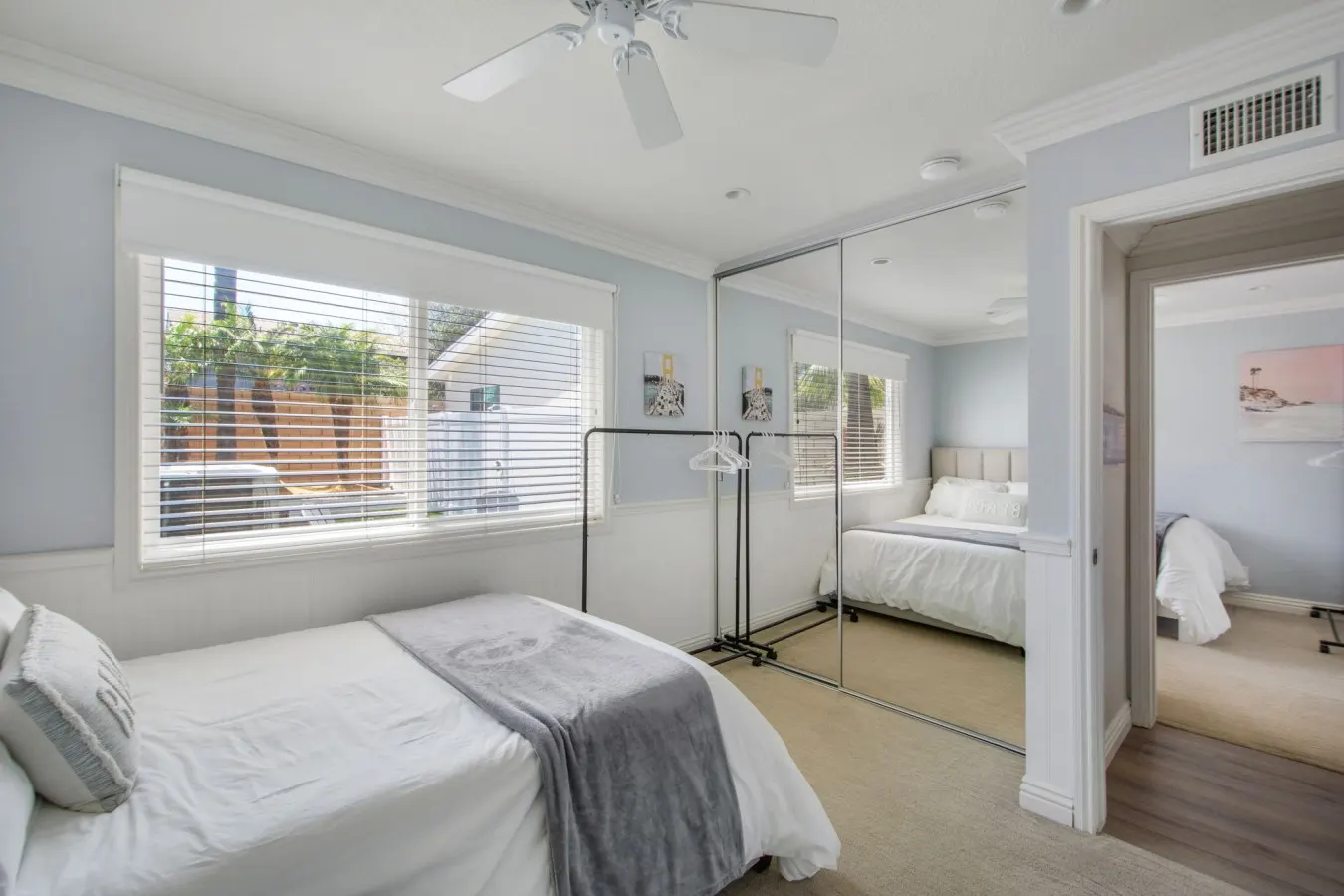 HB Regal Gem - Minutes To Beach, Spa, Patio 14