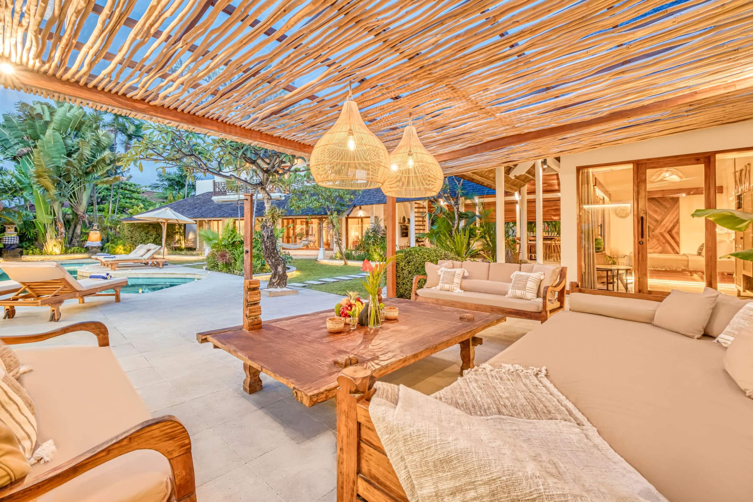 Villa Manhattan - Luxurious 8-BDR Villa, huge pool 24