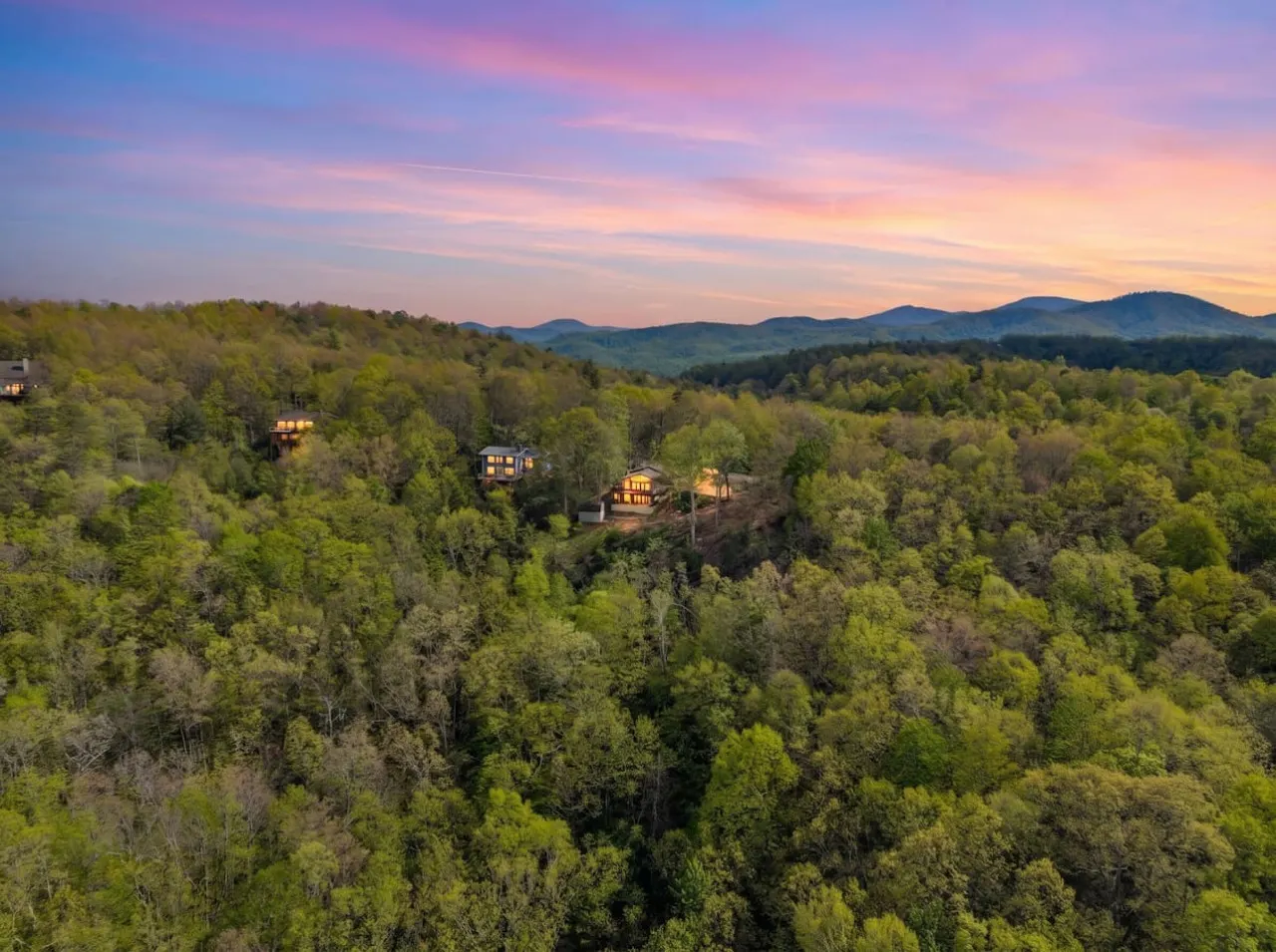 Blue Ridge Retreat Hot Tub, Fireplace & Mtn View 9
