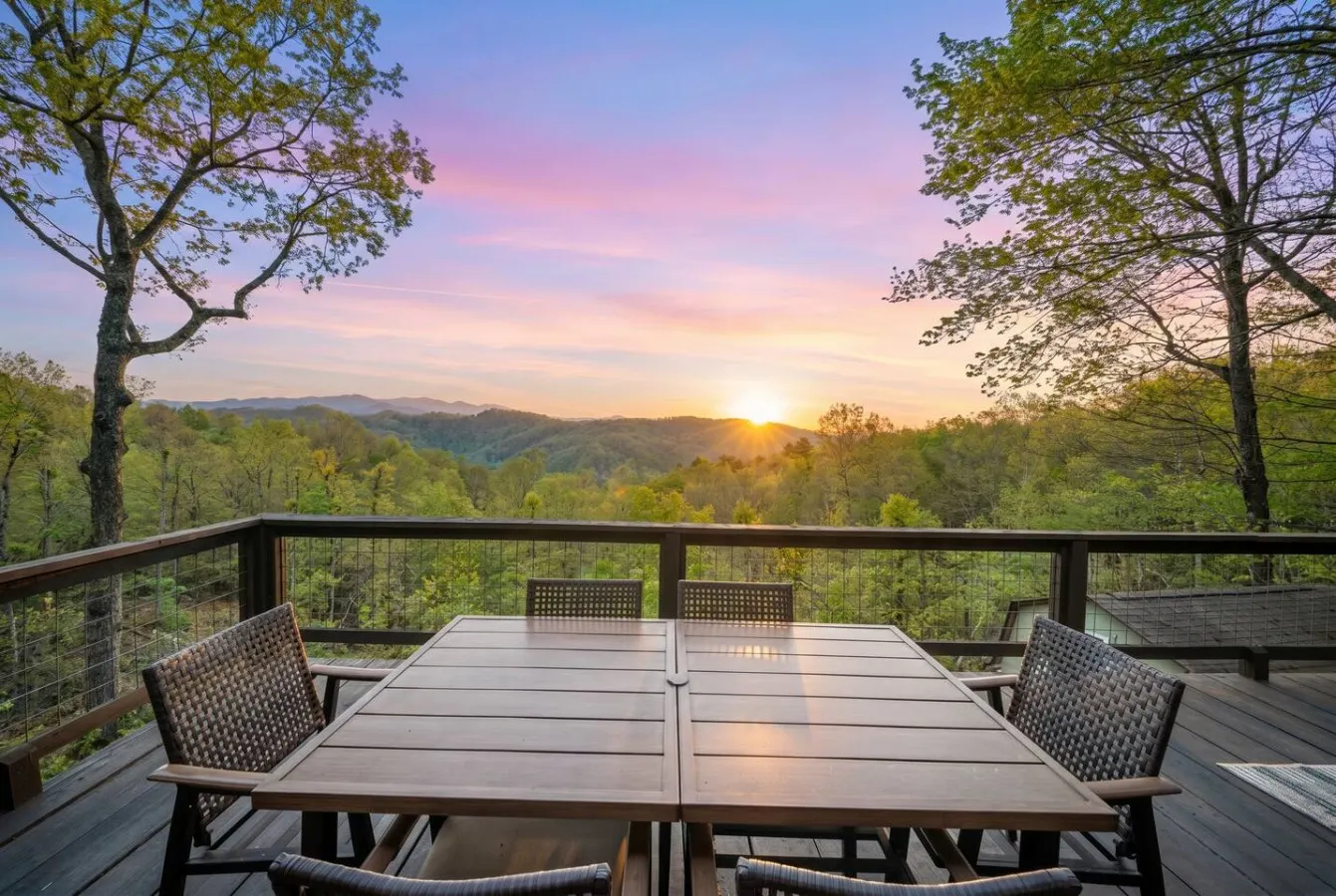 Blue Ridge Retreat | Hot Tub, Fireplace & Mtn View — photo 3