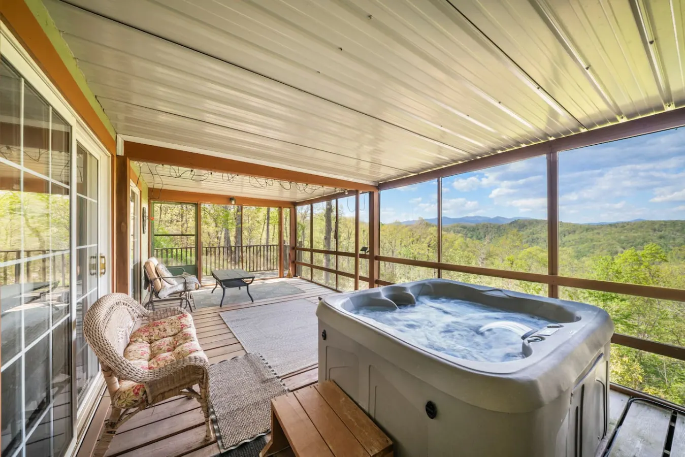 Blue Ridge Retreat Hot Tub, Fireplace & Mtn View 8