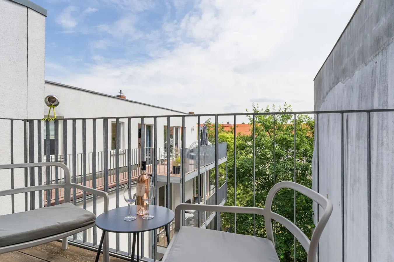 Penthouse Designer Studio with Balcony 11