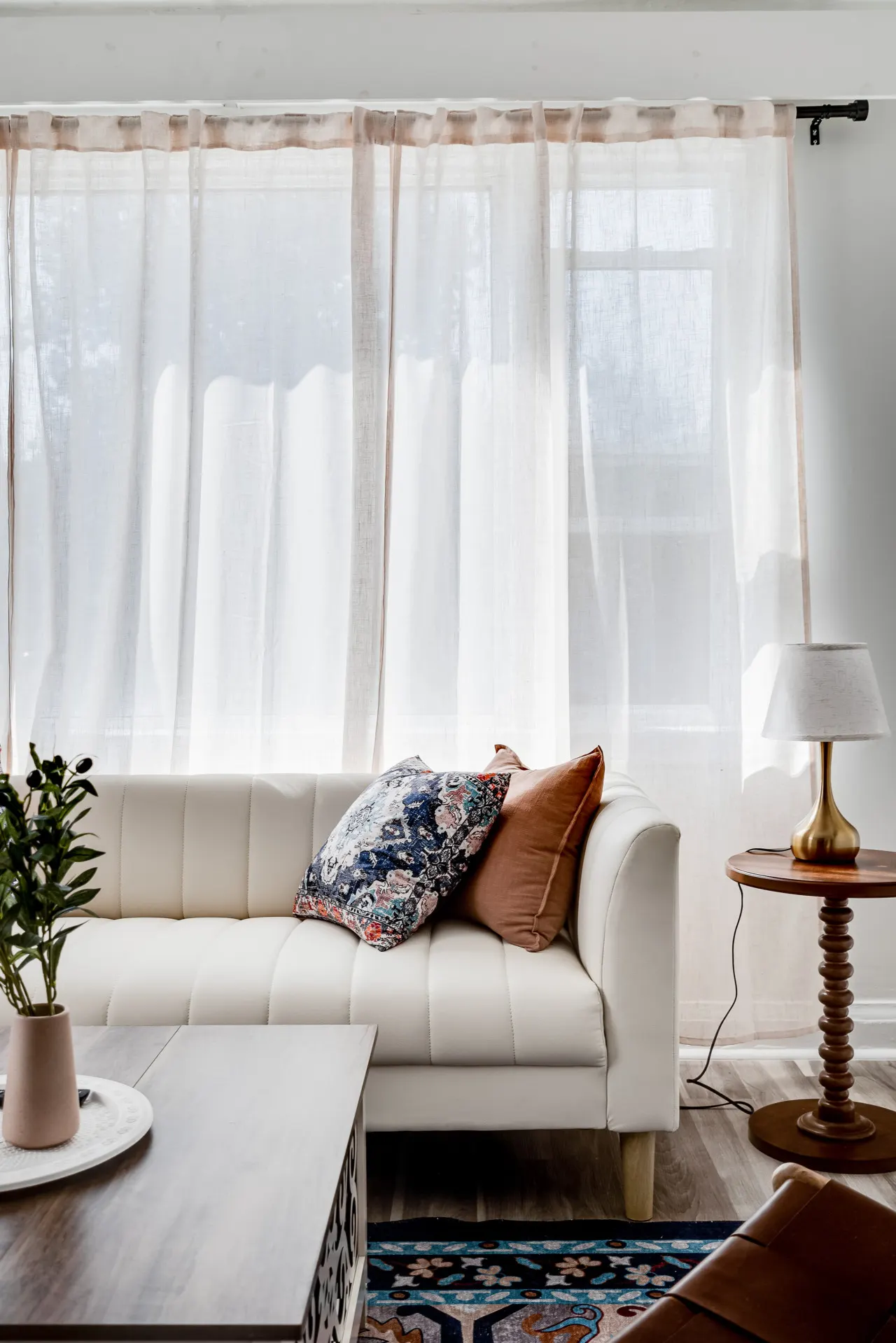 Cozy 2BR Retreat – Walk to Downtown & University! 6