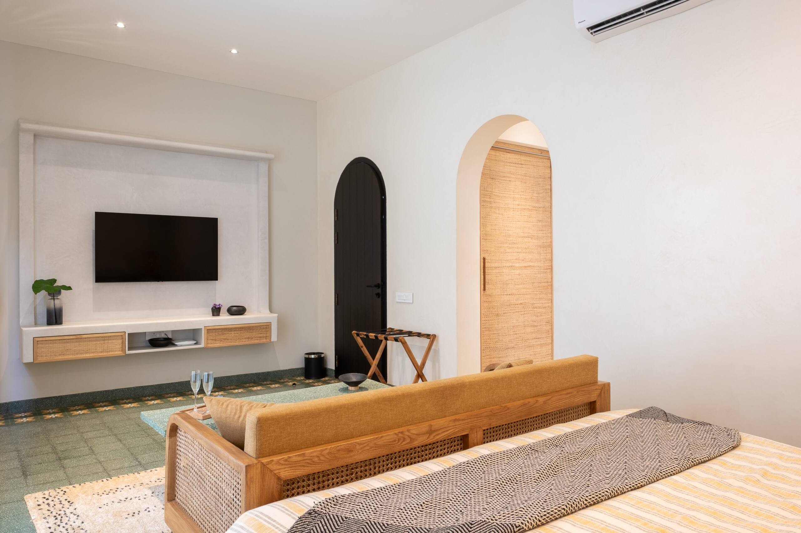 Biaanca by Serai Villas 4BHK Vagator 750m to Beach 25