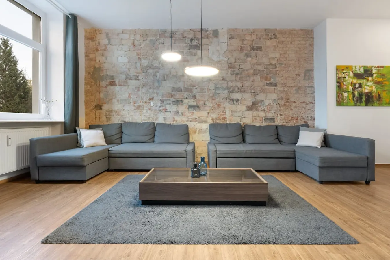 Loft Apartment (85sqm) with 2 Bedrooms & Balcony 6
