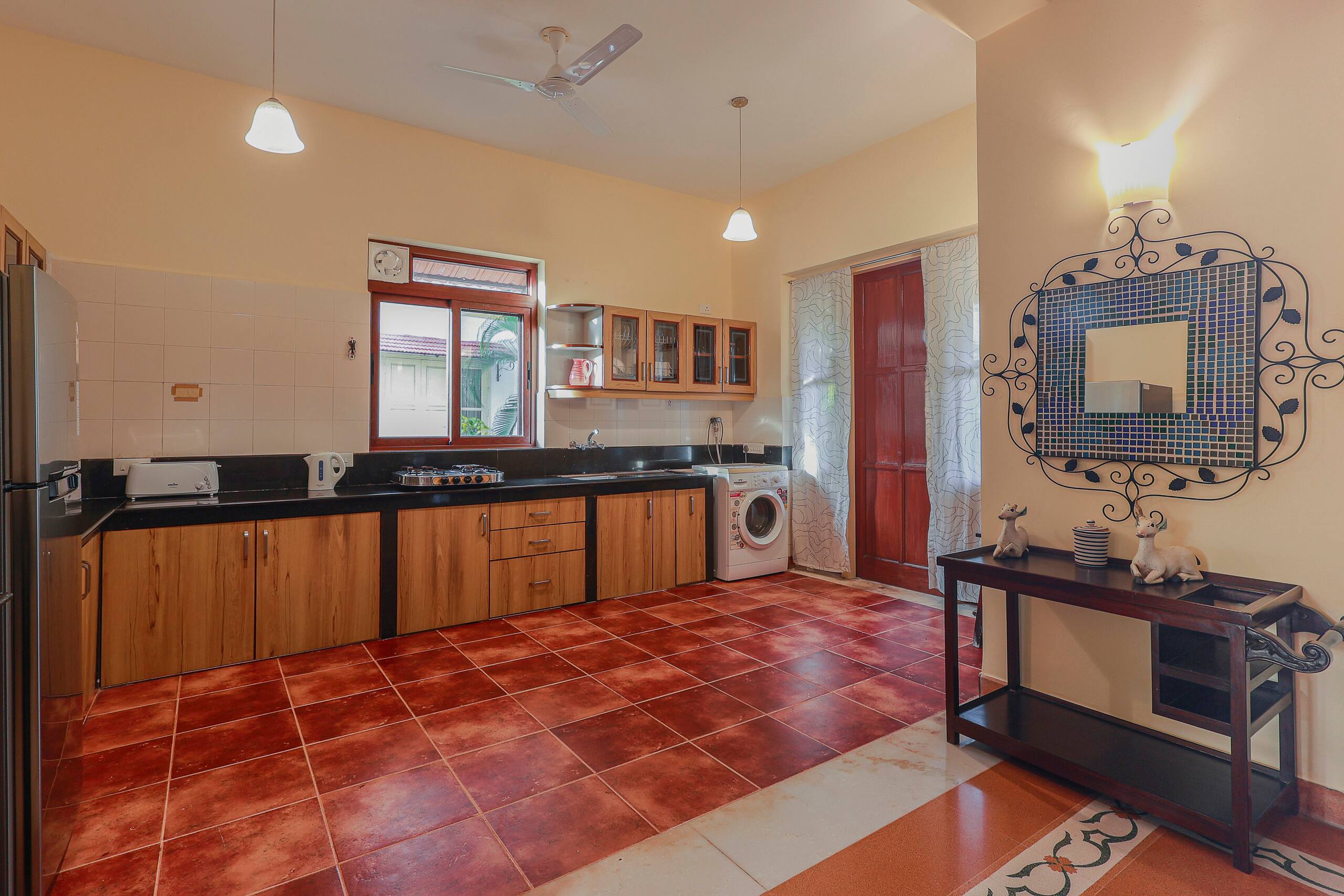 Villa Anand
At Luisa by the sea 7