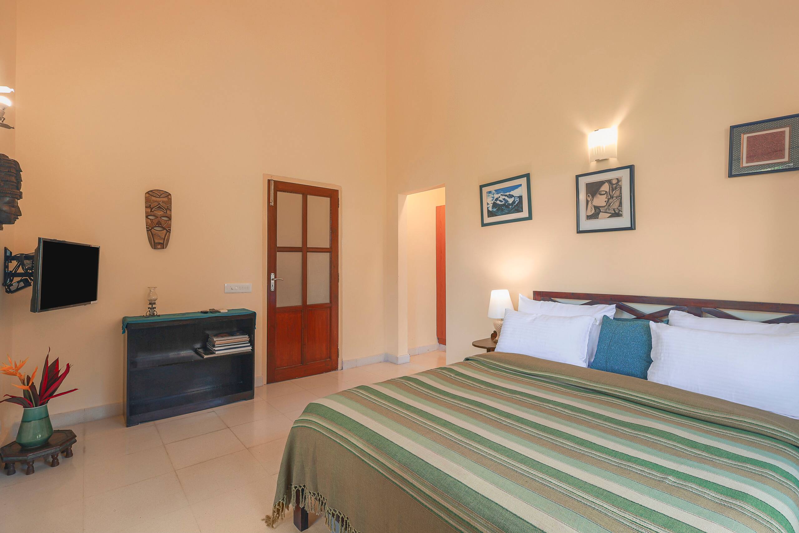 Villa Anand
At Luisa by the sea 17