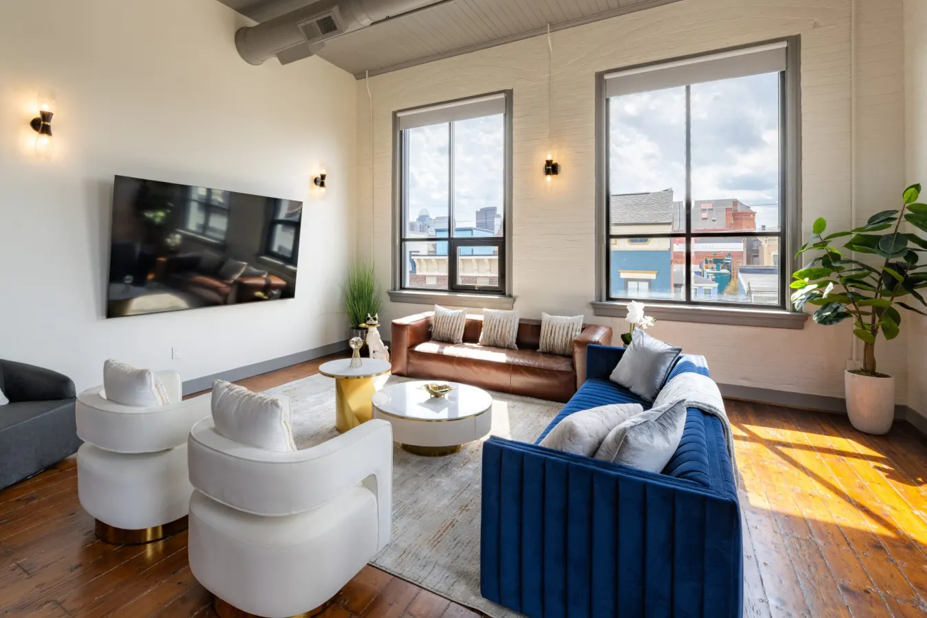 Luxury 3BR w Rooftop Deck on TQL Stadium & Wash Pk