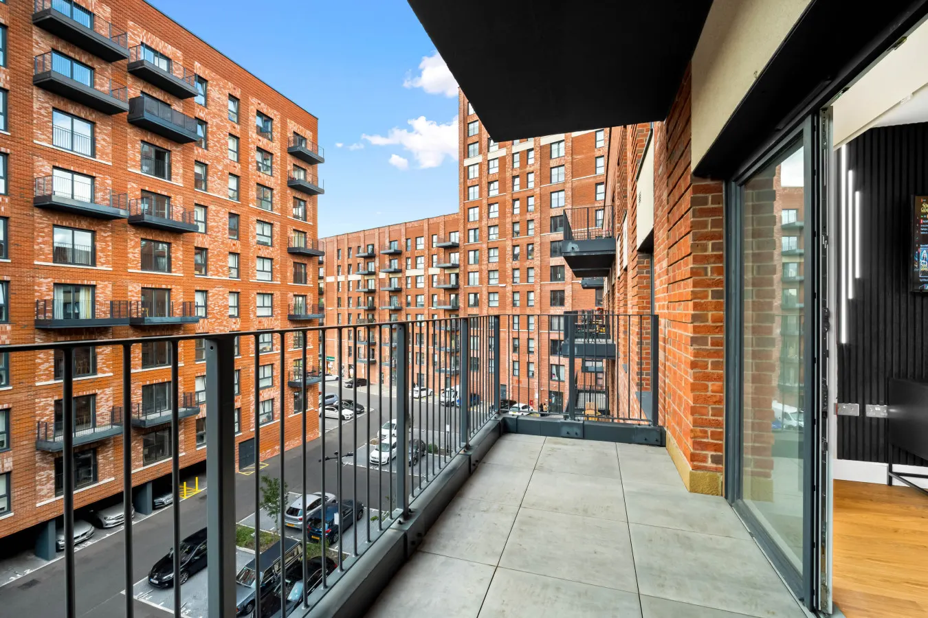 Luxury Apartment - Balcony - Netflix - City Centre 8