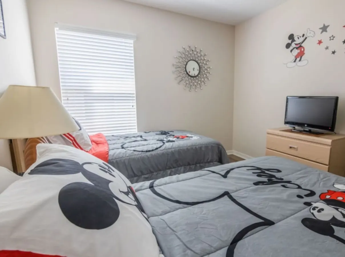 Colorful & Family-Friendly 4-Bedroom Villa with South-Facing Pool in Southern Dunes Golf & Country Club 9