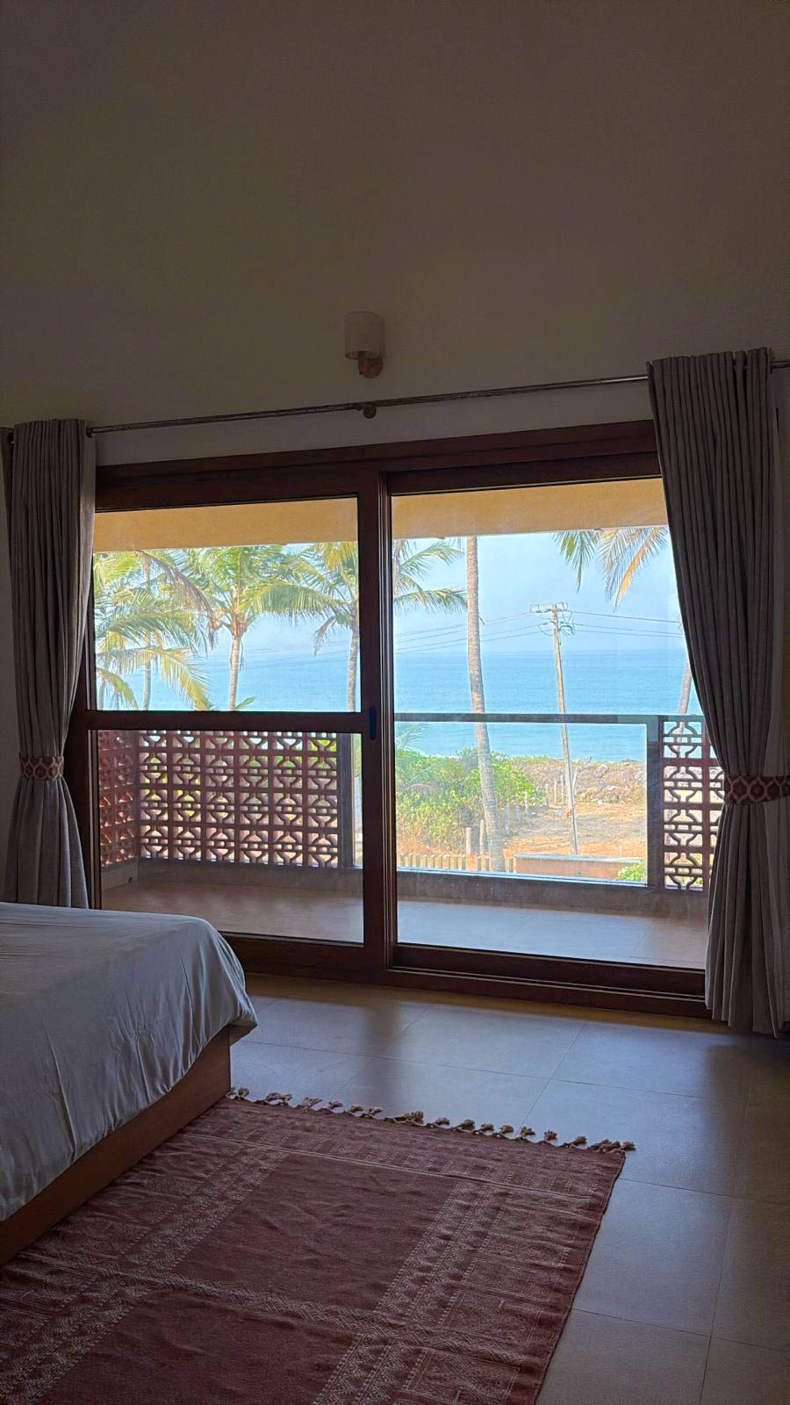 Lahari by Hireavilla - Chic 4BR Beachfront Villa 8