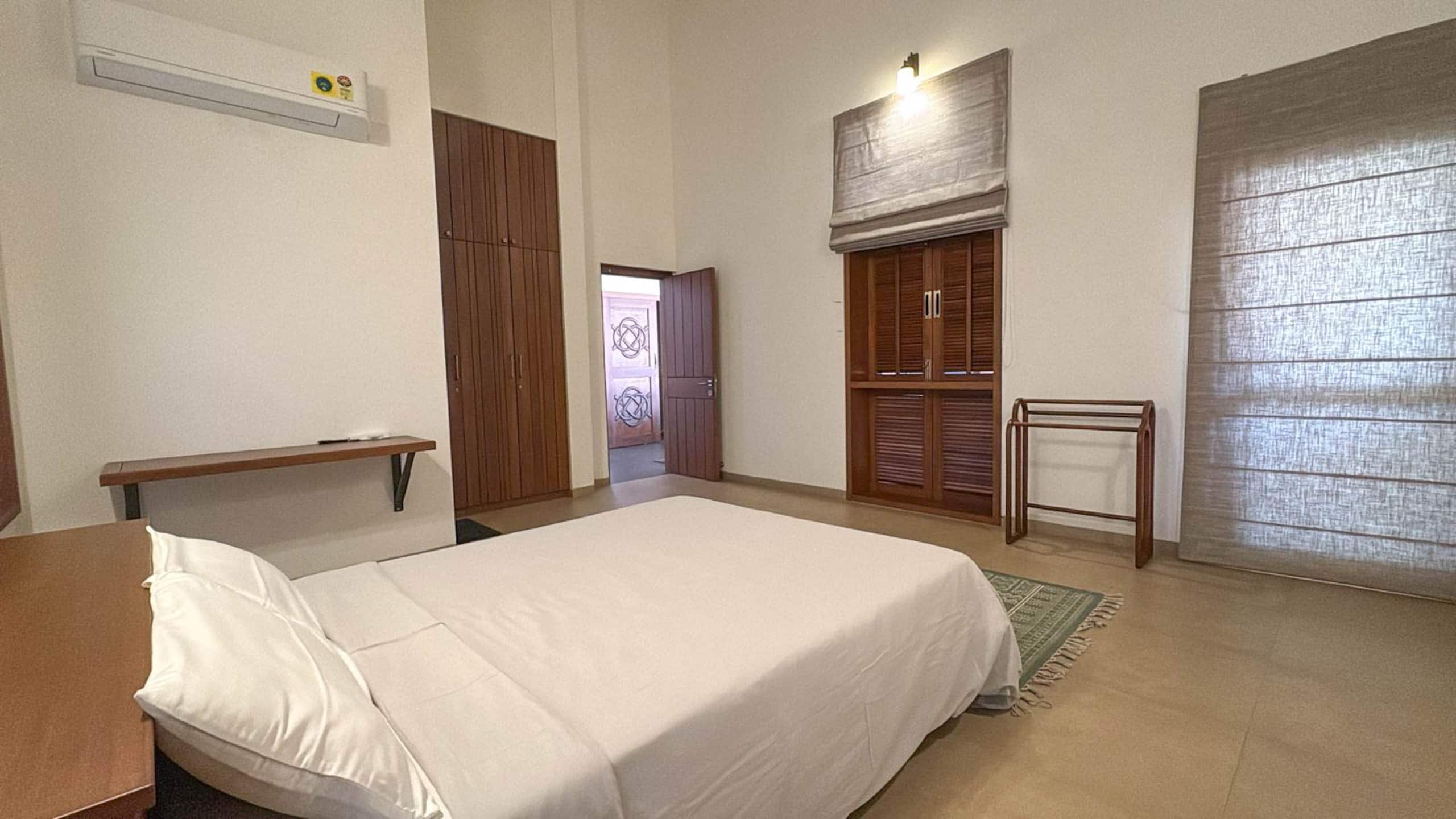 Lahari by Hireavilla - Chic 4BR Beachfront Villa 37