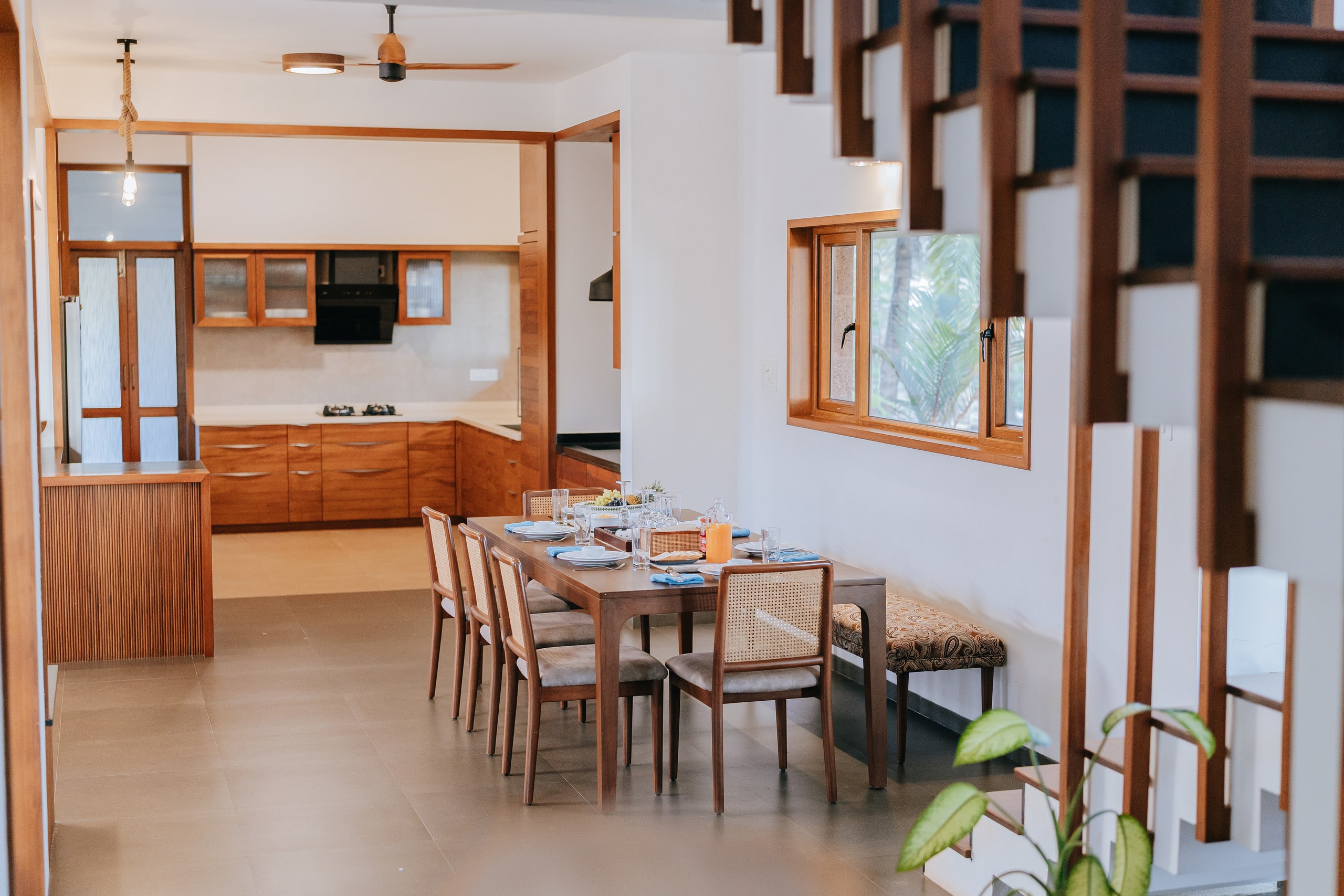 Lahari by Hireavilla - Chic 4BR Beachfront Villa 23