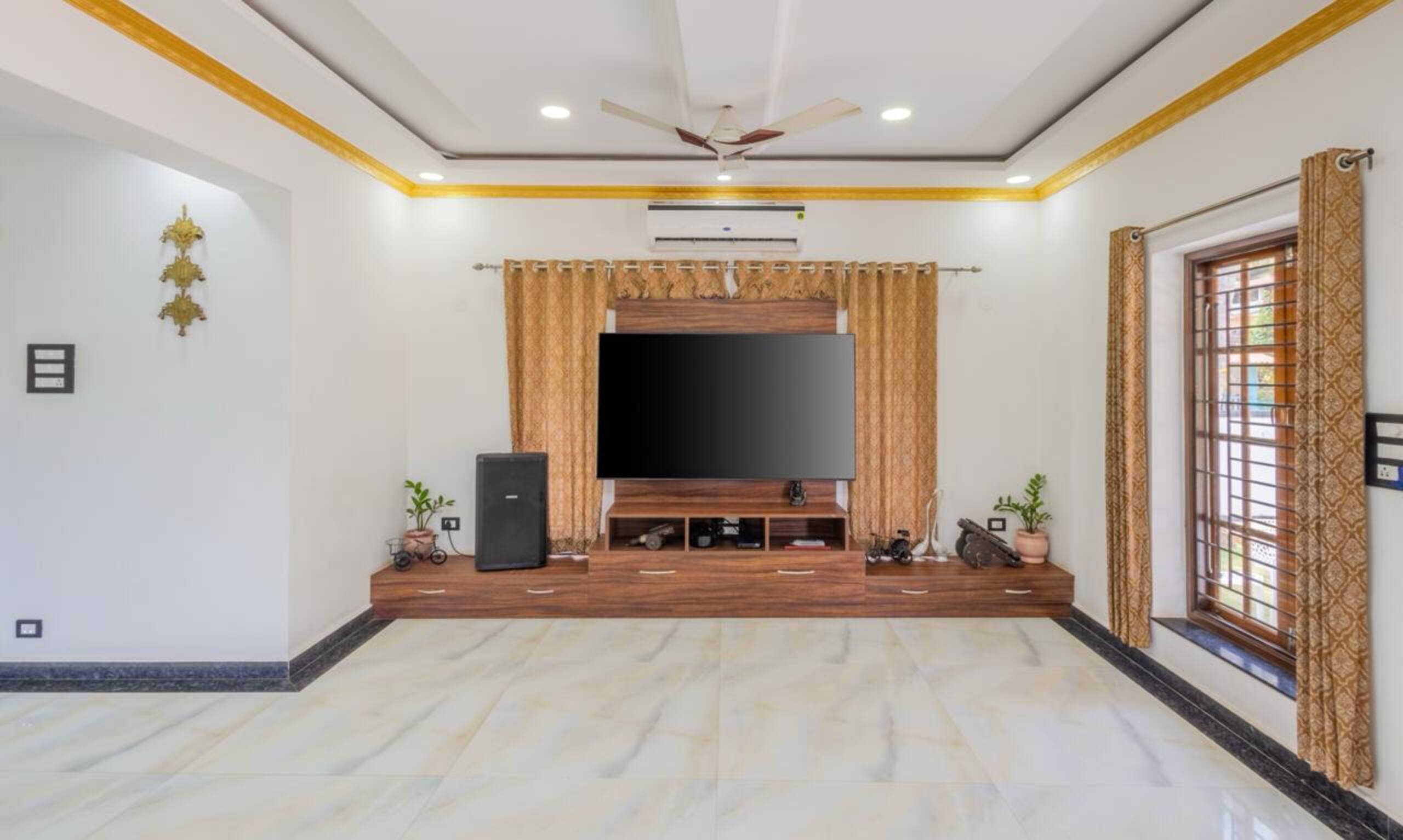 Luxury 4BHK Ambrosia Mansion | Pool | Morjim Beach 10