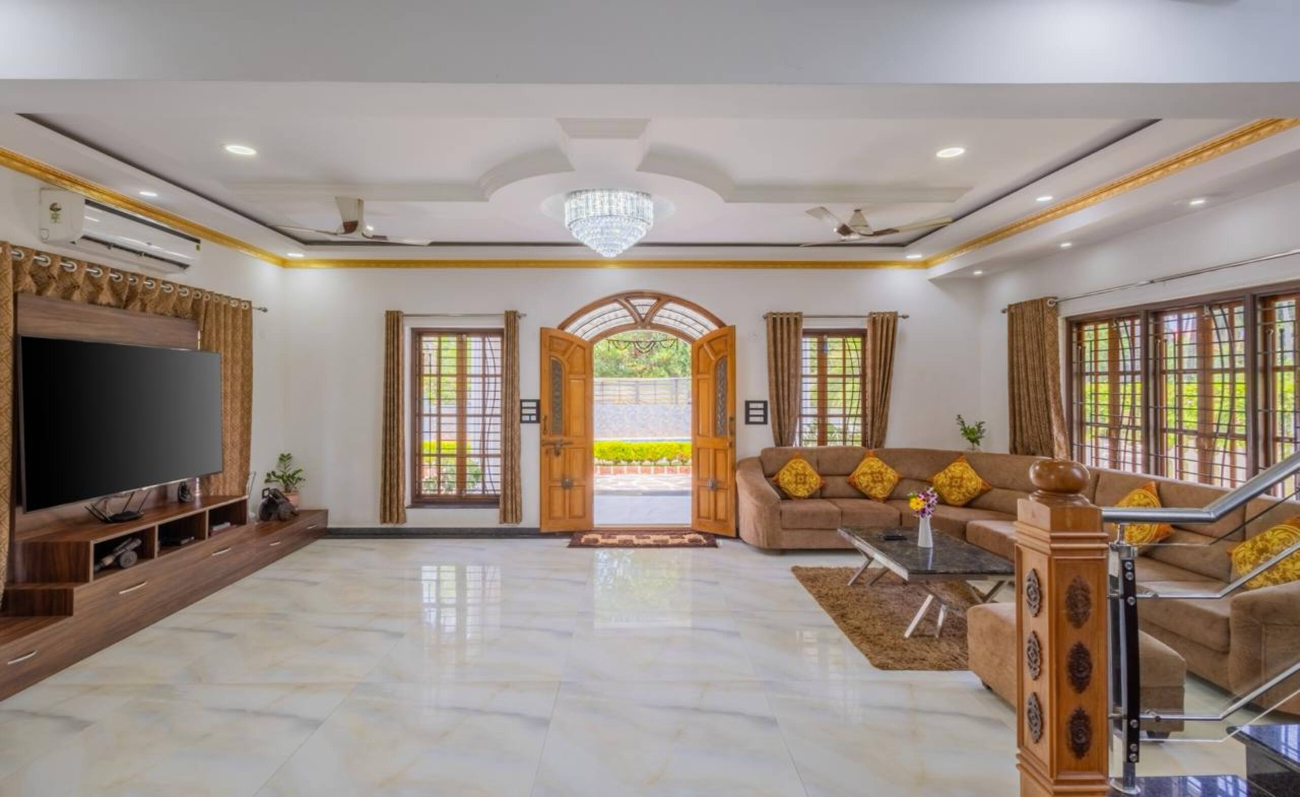 Luxury 4BHK Ambrosia Mansion | Pool | Morjim Beach 11