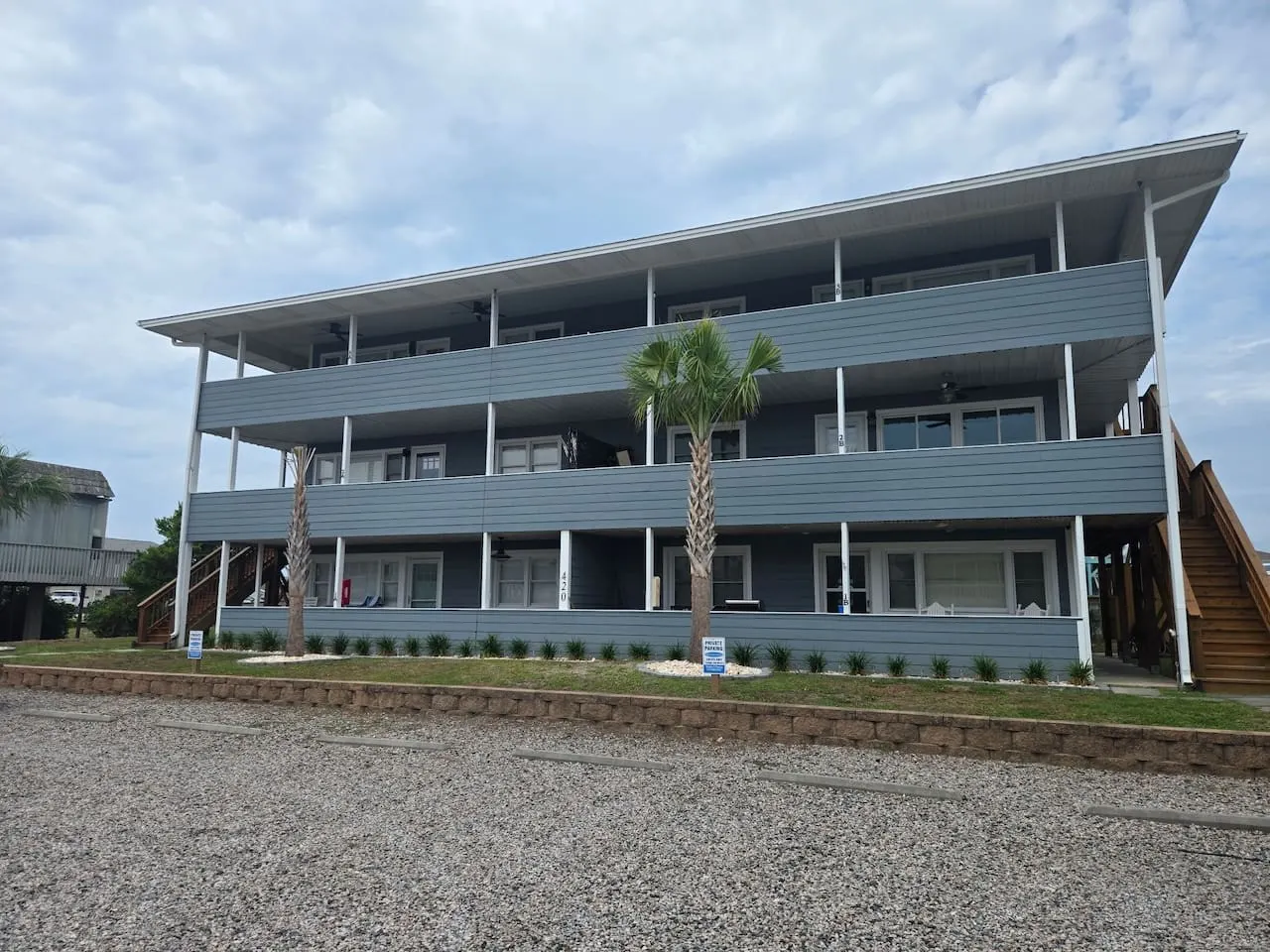 Short walk to the beach — photo 4