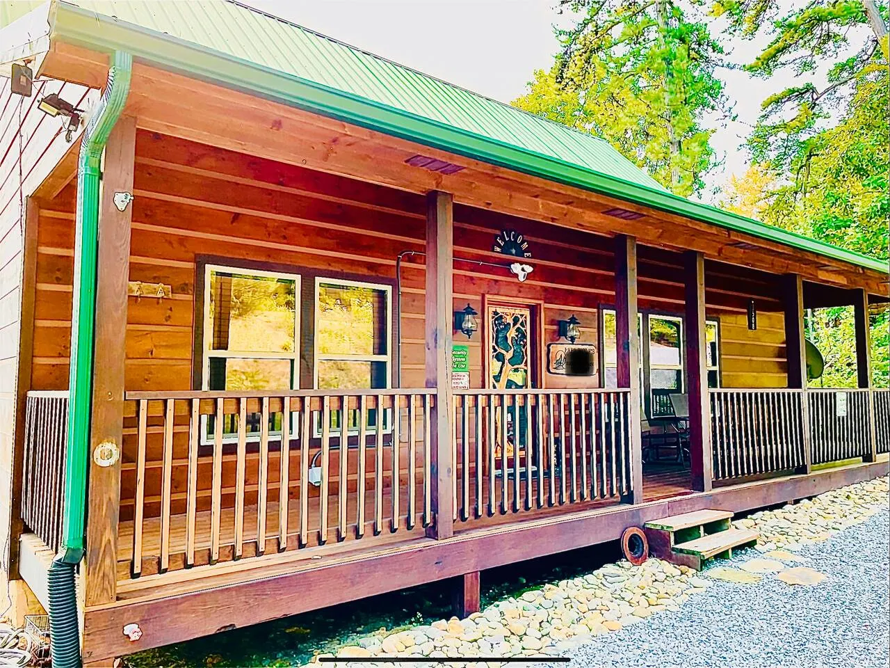 Great views-King beds-WIFI-ample parking-games 12