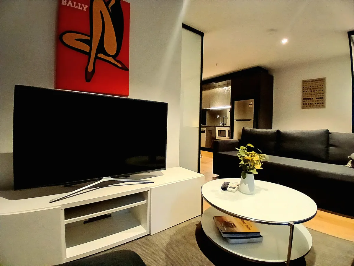 Ideal 3-Bedroom Apartment in CBD - MH4 11
