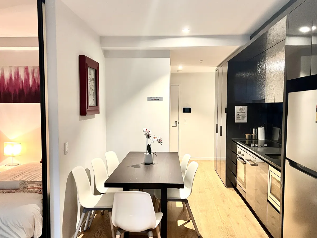 Ideal 3-Bedroom Apartment in CBD - MH4 3
