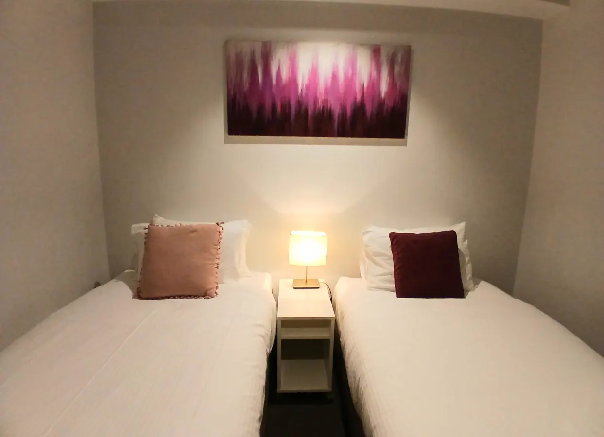 Ideal 3-Bedroom Apartment in CBD - MH4 8