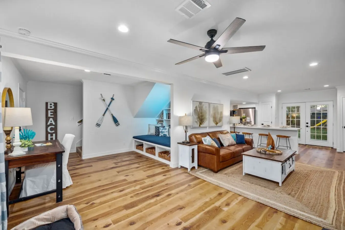 Coastal Seabrook 3BR | Walk to Beach, Near Kemah Boardwalk — foto 2