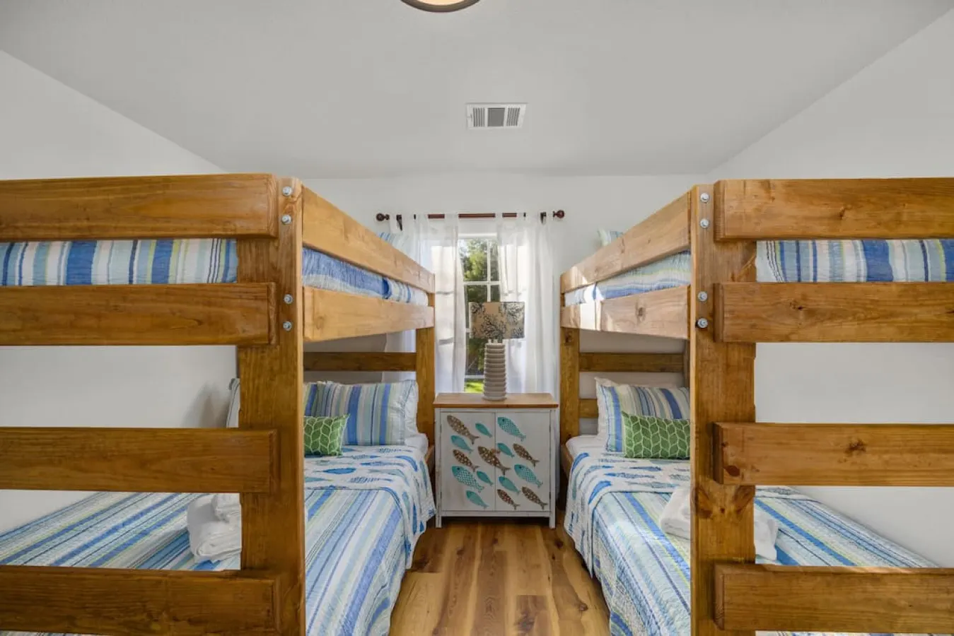 Coastal Seabrook 3BR Walk to Beach, Near Kemah Boardwalk 16