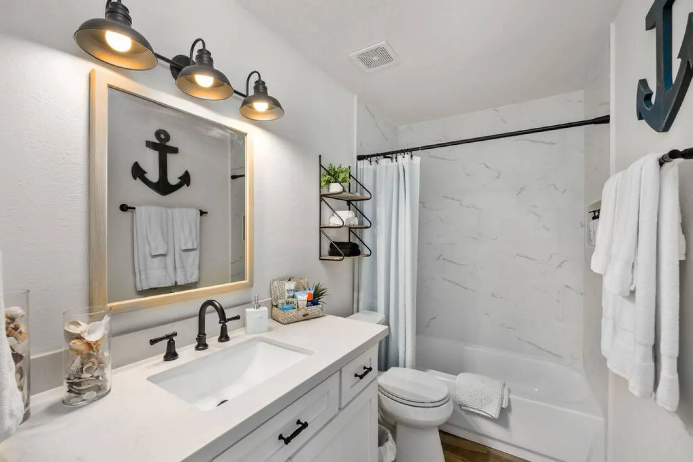 Coastal Seabrook 3BR Walk to Beach, Near Kemah Boardwalk 17