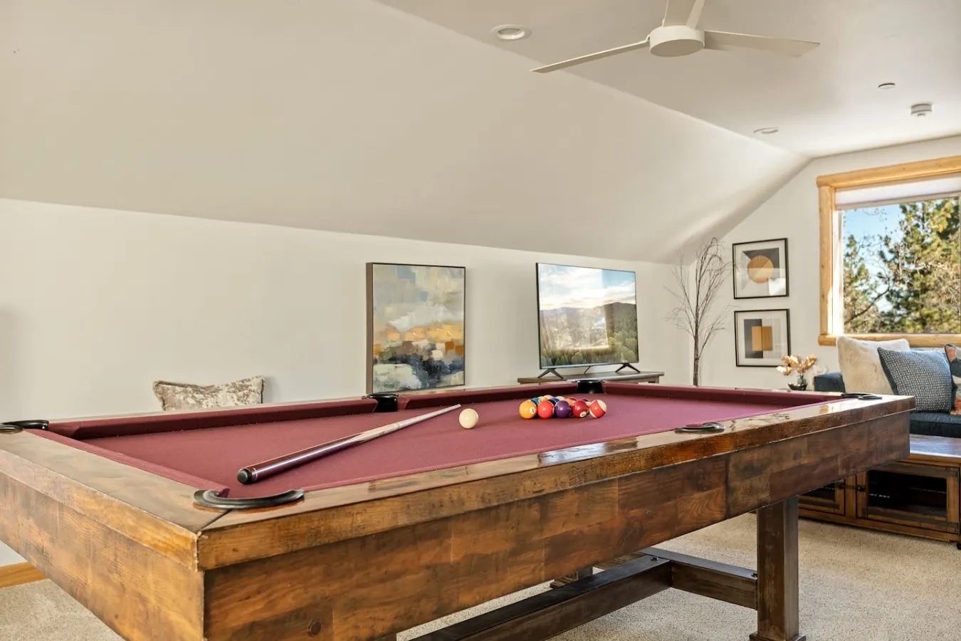 Oak Tree Lodge | Hot Tub • Game Room • EV Charger — photo 2