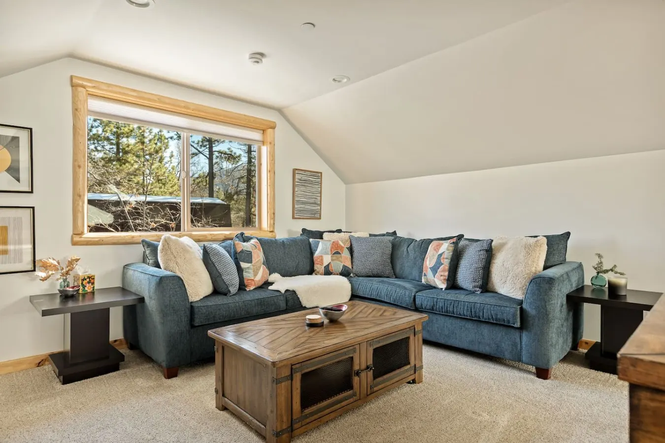 Oak Tree Lodge Hot Tub Game Room EV Charger 18