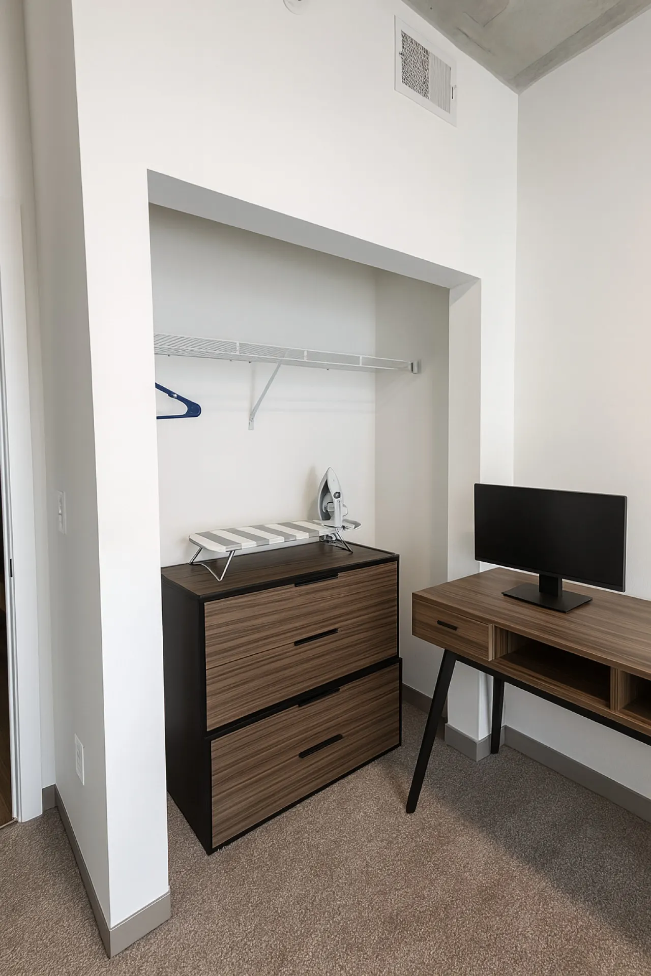 Stylish 2BR Rooftop Views + Sky Lounge 17