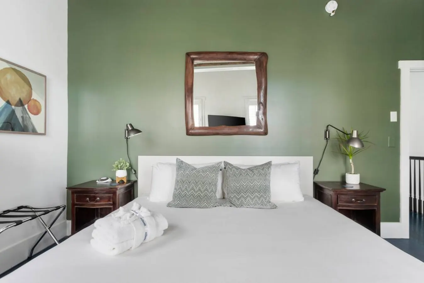 The King's Corner- Entire Historic Charleston House 16